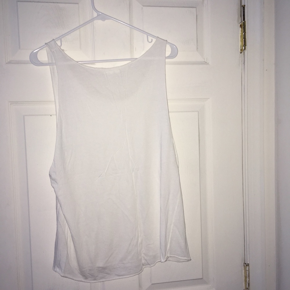 Basic Tanktop - Picture 3 of 3